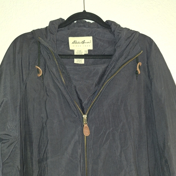 Eddie Bauer Black Nylon Trekker Trench Pockets Size Large - Picture 3 of 11